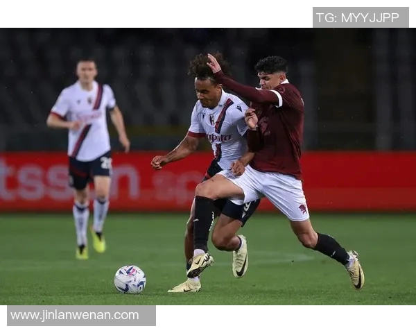 曼联宣布签下世界顶级射手，球队实力再添磅礴！