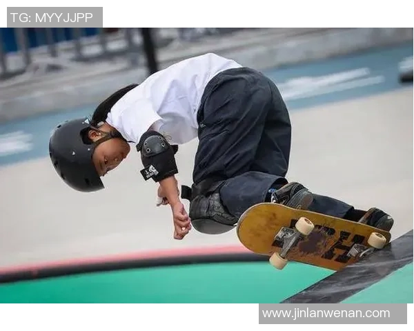 武汉滑板队的奋斗与荣耀:一段激情四溢的滑板纪实之旅 武汉滑板队的奋斗与荣耀:一段激情四溢的滑板纪实之旅