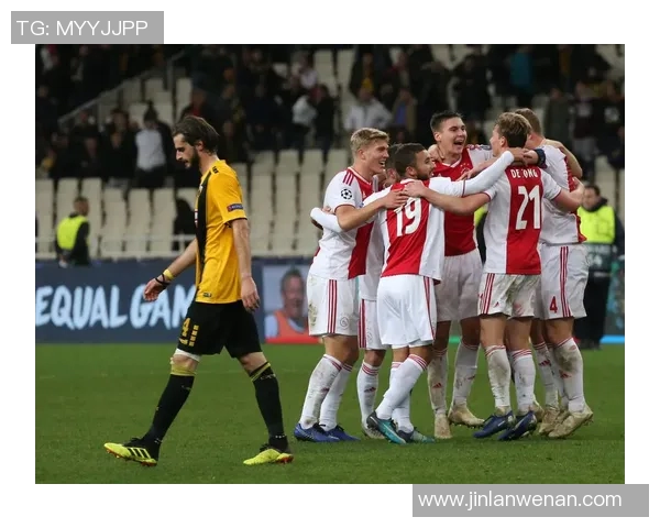 沙尔克04豪取关键胜利，高傲复苏迈向新征程